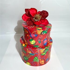 Vintage Nesting Round Gift/Storage Boxes with Christmas Ornament Design Set of 2